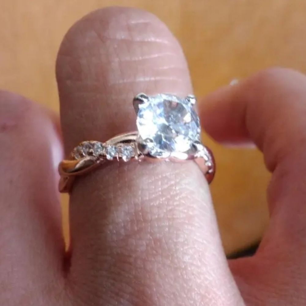 Ladies S925 Sterling silver Two-tone halo diamond wedding ring